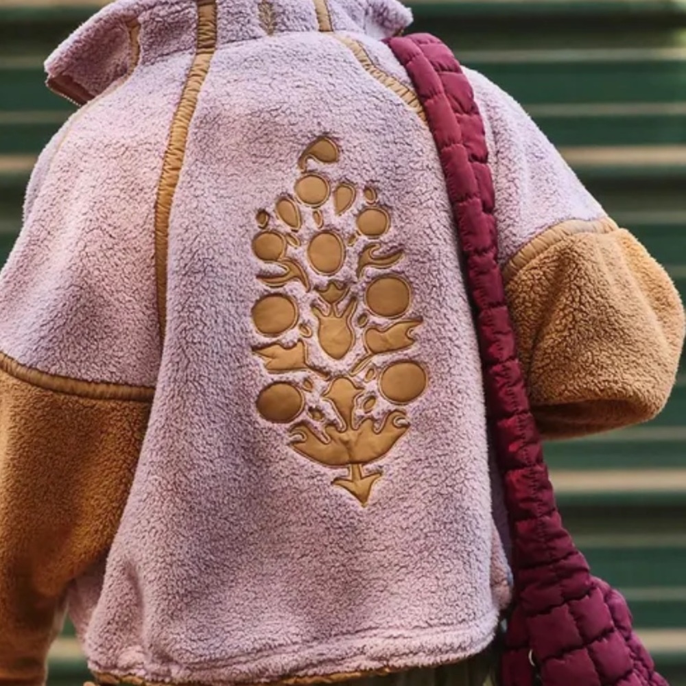 MOUNTAIN HIGH LOGO JACKET MAUVE TWIG